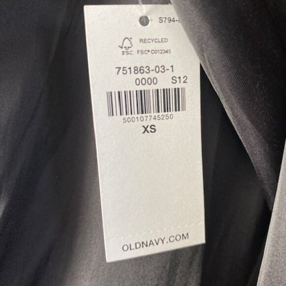 NWT OLD NAVY Black Satin Loose Fit Oversized Boyfriend Button Down Blouse XS/S - Picture 10 of 14